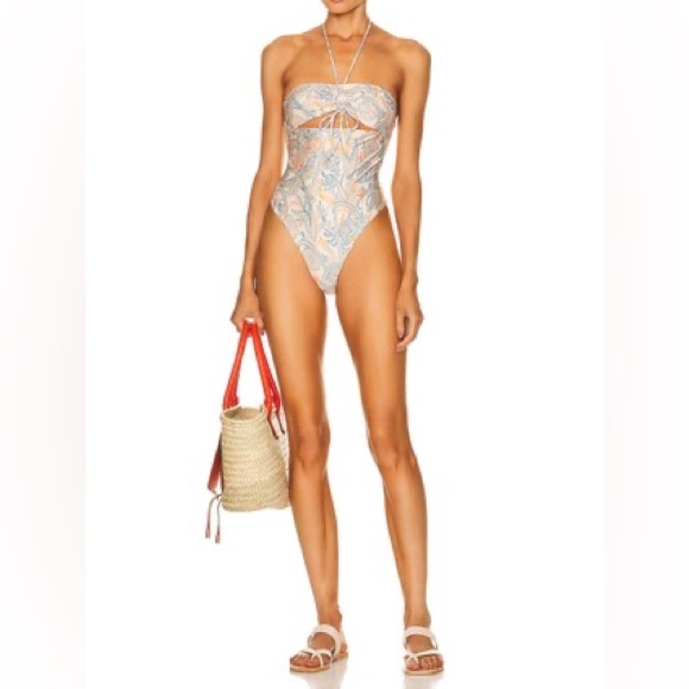 AGUA BENDITA Monarca Vuelo Amanecer One-Piece
Swimsuit Size Small